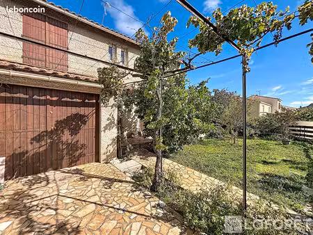 villa 5 pièces 94 m²