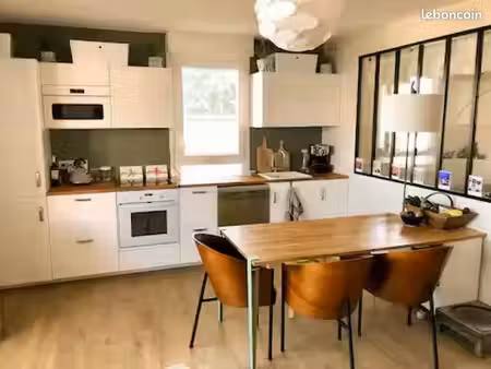 appartement 3 chambres avec grande terrasse  piscine et parkings cenon – quartier cavaillè