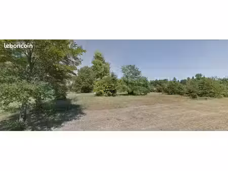 terrain à bâtir de 559 m² à laluque (40)