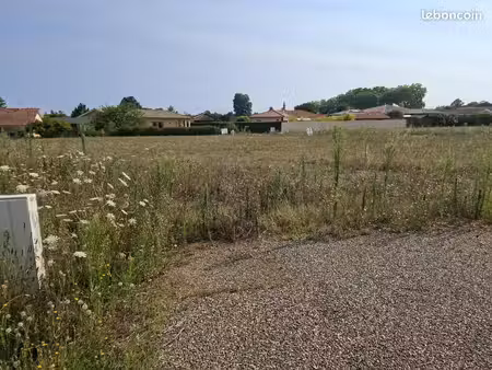 terrain 790 m² villeneuve de marsan