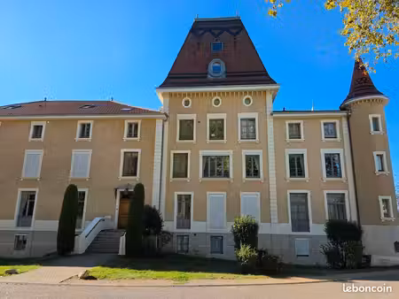 appartement t2 au charme unique  au calme absolu avec jolie vue degagee