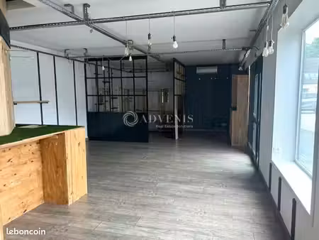 local commercial 140 m²