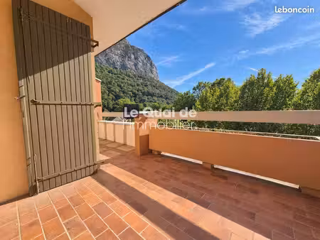 triplex 4 pièces 94 m²