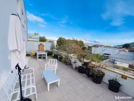superbe t3 récent avec terrasse exceptionnelle de 37 m² & vue dégagée