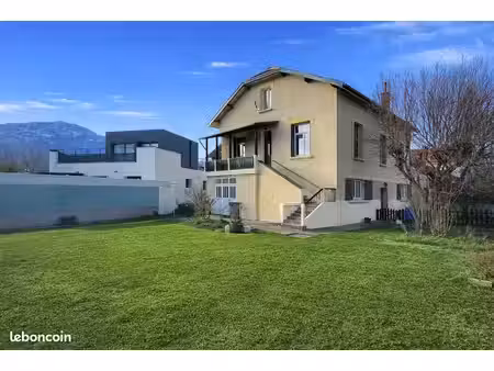 maison 4 pièces 146 m²