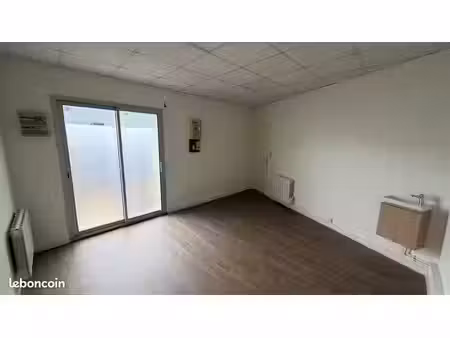 à louer – cabinet professionnel de 17 m²