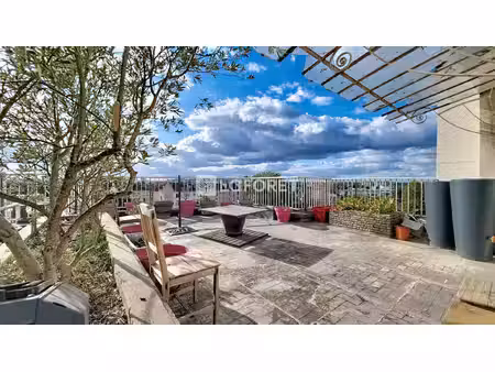 duplex avec rooftop de 54 m² et vue panoramique sur enghien et ses environs