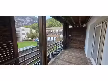 t3 avec garage à sassenage