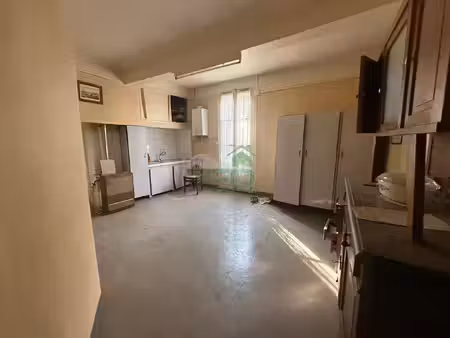 béziers – place des alliés – appartement ff5 de 86 98 m²