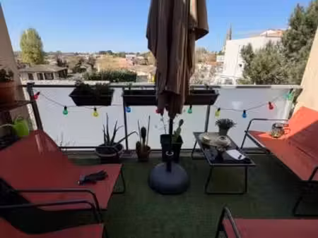 à louer t2 avec balcon et parking le taillan-médoc