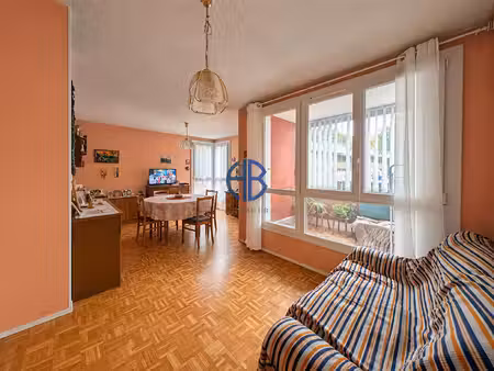 appartement t 3 68 m² garage et cave quartier aux aménagements récents.