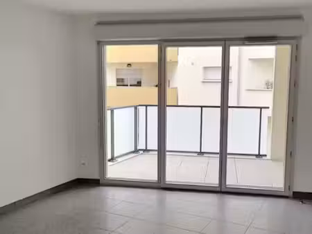 appartement t2 de 42 56m² - lalande