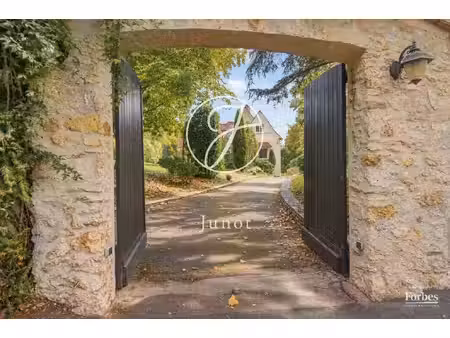 marnes-la-coquette - village - maison 330 m²  5 chambres - terrain de 1 377 m²