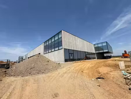 location local d’activités le mesnil amelot 77990 536m²