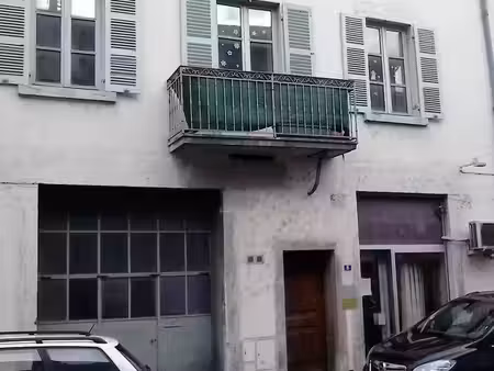 location appartement 4 pièces 117 m² à lagnieu (01150)