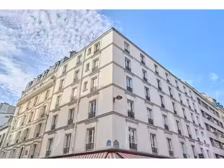 paris  île-de-france  france with id 2887486228