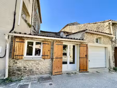 5 min de vaison - maison de village avec garage