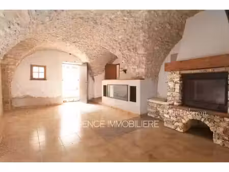 villars  charmante maison de village avec cour extérieure