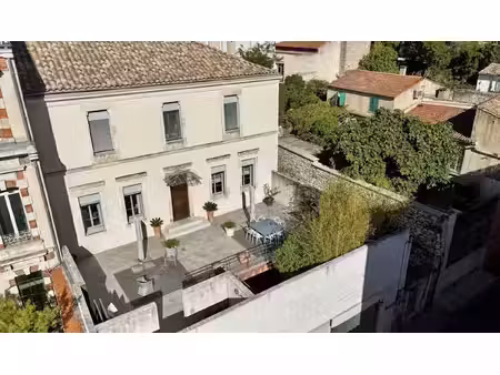unique à nimes