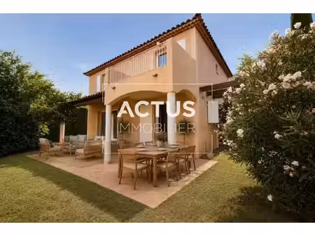 villa 5p résidence privée avec piscine à salon-de-provenc