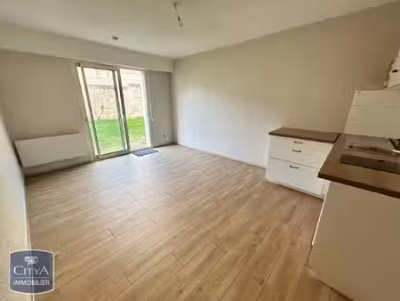 appartement à louer 1 pièce 23.85 m² - cholet (49) - 440€