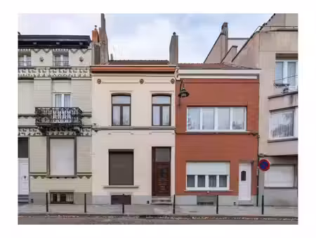 immeuble de rapport à vendre à rue léopold i 95 laeken (vbe82963)