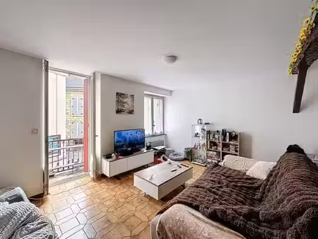 immeuble de caractère à fort potentiel locatif