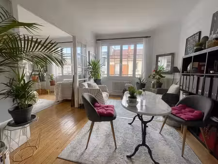 appartement de luxe de 2 chambres en vente à issy-les-moulineaux  france
