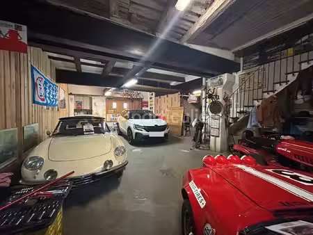 parking / box
