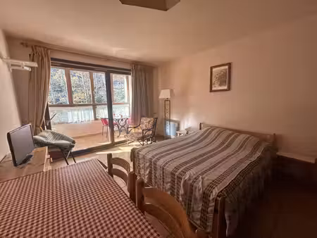 studio avec loggia et place de parking - 39000 euros