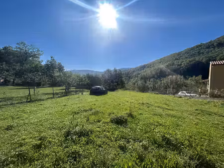 terrain constructible de 451 m2