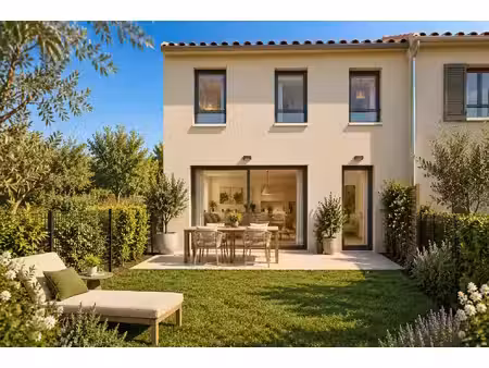 une maison 4 chambres neuve avec jardin  au calme et proche de tout