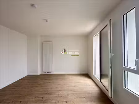 location appartement 1 pièce 28m²