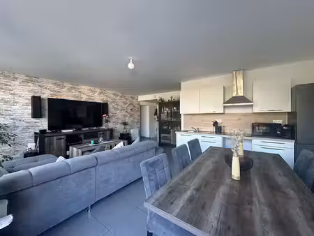 location appartement 2 pièces 61m²