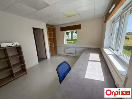 location bureaux saint alban 22400 14m²