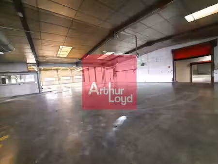 vente local d’activités pont du chateau 63430 1509m²