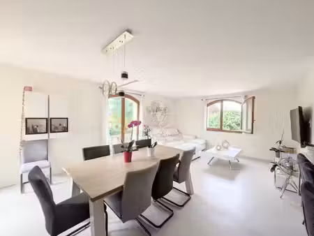 cournon-d'auvergne maison familiale rénovée avec des prest