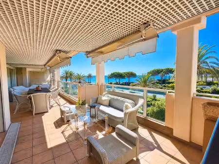 golfe-juan palais napoléon grand 4 pièces de 103 m2 avec
