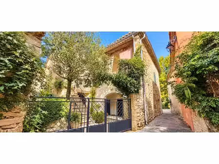 entre uzès et goudargues l'art de vivre méditerranéen  entre charme  lumière et douceur de