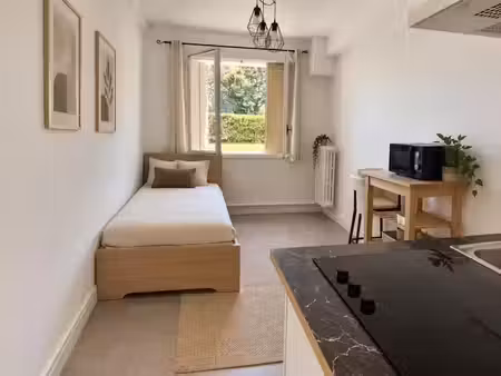 vente appartement 1 pièce 13.7 m² à ville-d'avray (92410)  87 000 €