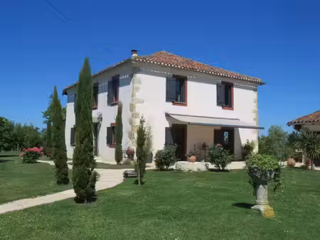 très belle propriété en parfait état  piscine :simorre gers
