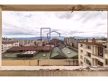 grenoble  proche gustave rivet avec vue dégaée