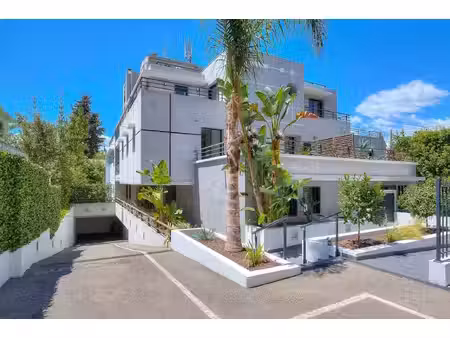 cannes – le california pearl – 2 pièces + grande terrasse + double garage