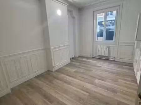 location locaux professionnels 1 pièce 12 m² à paris 17ème (75017)  750 €