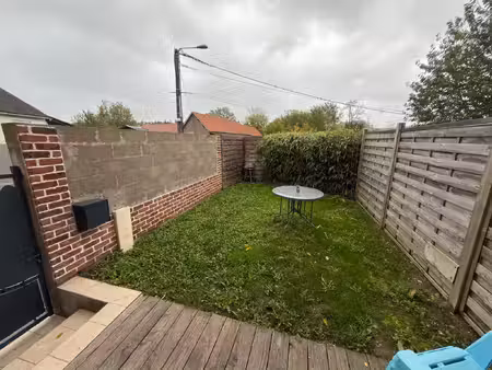 location maison 3 pièces 49m² riencourt 80310