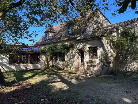 maison typique en pierre 200 m2 dans un petit hameau au calm