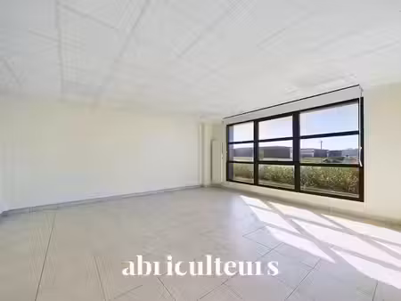 location locaux professionnels 720 m² à gellainville (28630)  5 569 €
