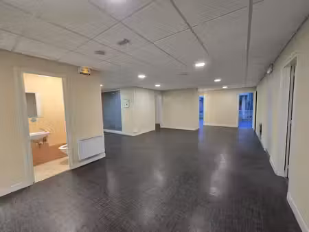 location locaux professionnels 0 pièces 260 m² à paris 17ème (75017)  6 583 €
