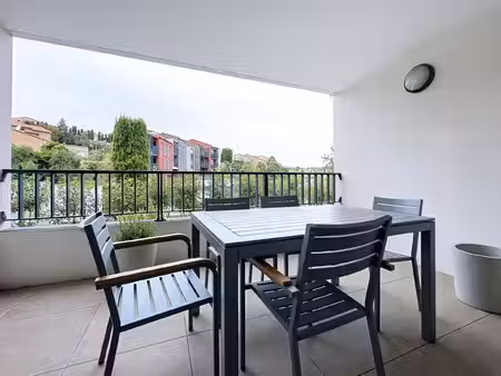 collioure – t3 de 77m² avec stationnement
