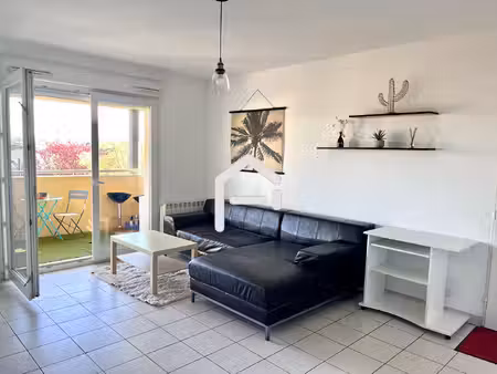 a louer : t2 meublé de 39m² à toulouse avec balcon + parking